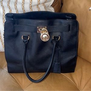 Michael Kors Hamilton purse. New